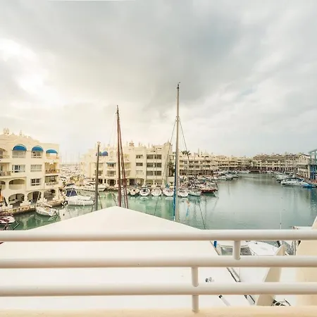 Apartment En Puerto Marina B32 Benalmadena